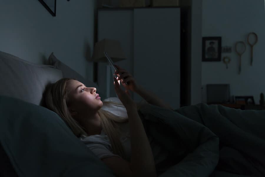 How the smartphones effect our sleep